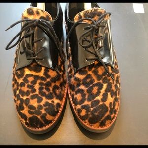 animal print patent leather Oxford